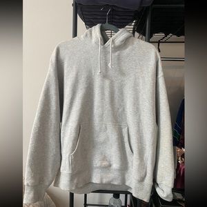 Aritzia TNA Heavy Weight Hoodie / size Small (TNA 1)